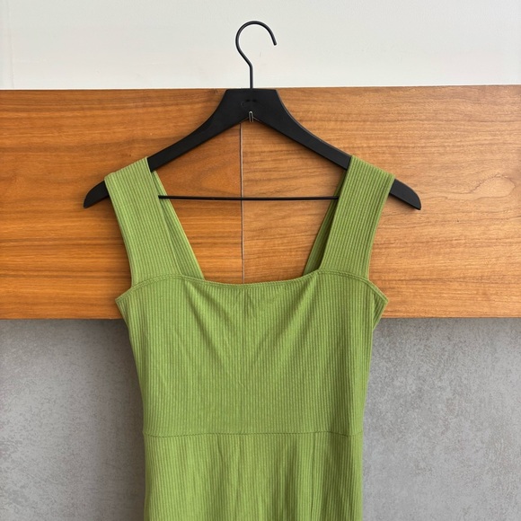 Reformation Cassi Knit Dress, Size M - Picture 4 of 13